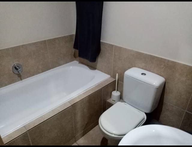 2 BEDROOM APARTMENT TO LET IN POINT WATERFRONT